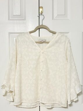 LOFT Cream Floral Lace V-Neck Ruffle Sleeve Blouse